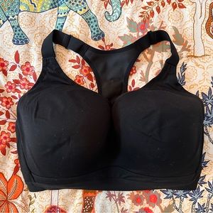 36DDD Victoria’s Secret Incredible Sports Bra